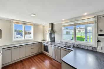 10 Dixons Line, Bunnythorpe