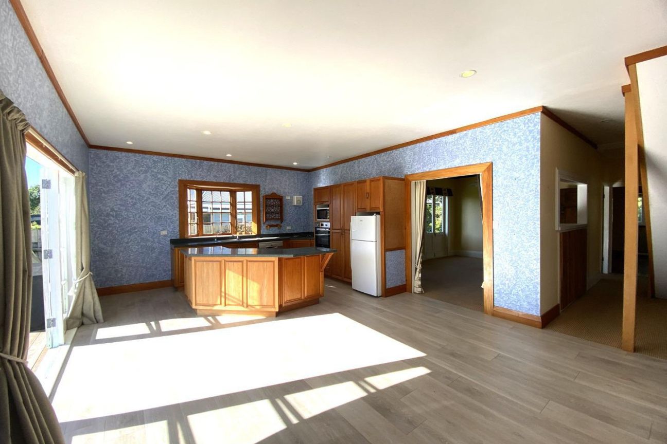 Convenience and character in a prime location - Widok 2