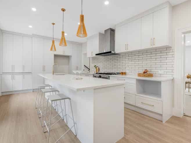 147B Whangaparaoa Road, Red Beach