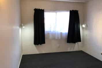 8/10 Wellington Street, Hamilton East