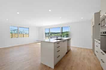 5 Awa Avenue, Helensville