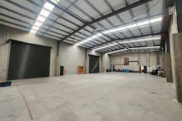 Versatile Warehouse Opportunity