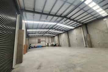 Versatile Warehouse Opportunity