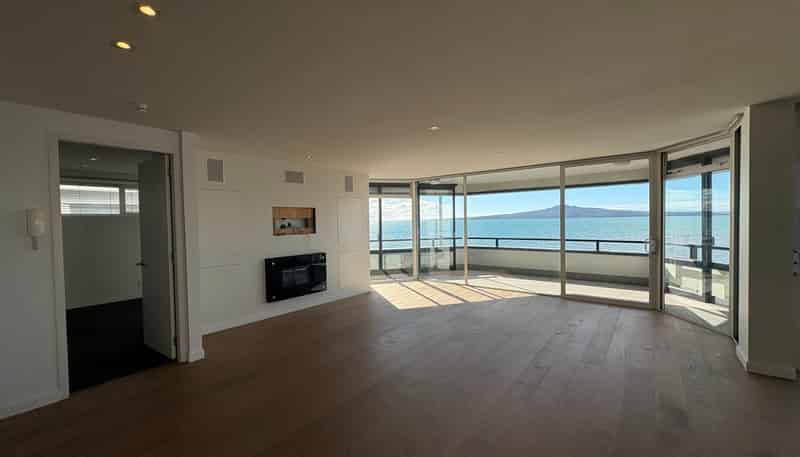 2/165 Tamaki Drive, Kohimarama