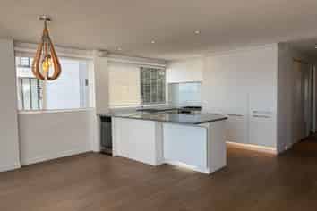 2/165 Tamaki Drive, Kohimarama