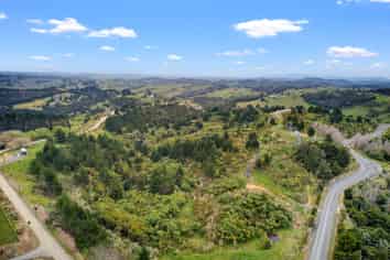 3044 Paparoa Oakleigh Road, Paparoa