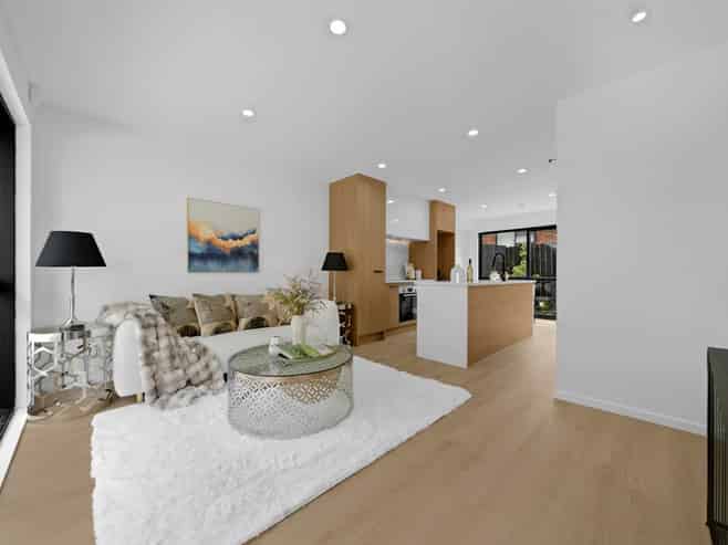 1/525 Massey Road, Mangere