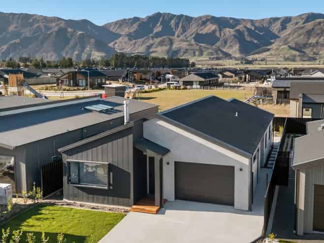174 Burdon Loop, Lake Hawea