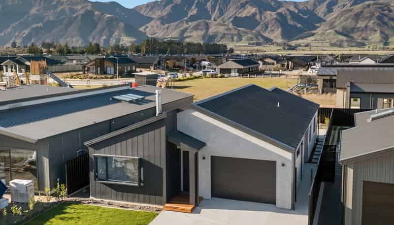 174 Burdon Loop, Lake Hawea