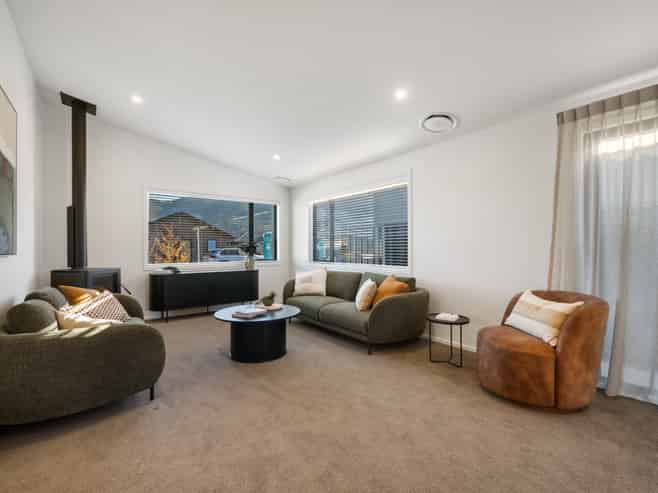 174 Burdon Loop, Lake Hawea
