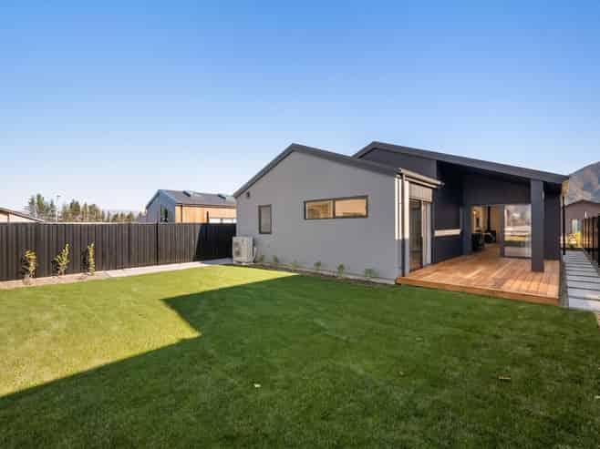 174 Burdon Loop, Lake Hawea