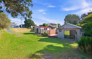 1127 Papamoa Beach Road, Papamoa Beach
