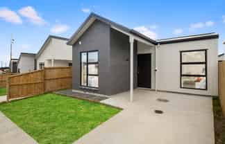 12 Horokaka Street, Massey