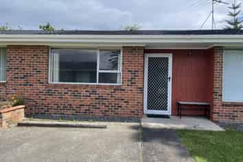 2/1 Pine street, New Lynn