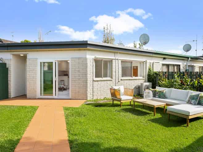 3/21  Houghton Street, Meadowbank