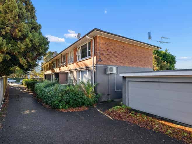 2/44 Owens Road, Epsom