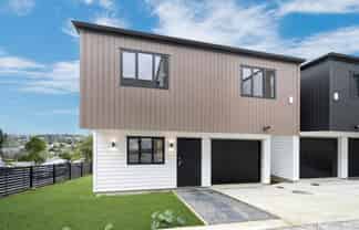 13C Kemp Road, Massey