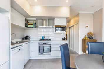 11 Wai Place, Westgate
