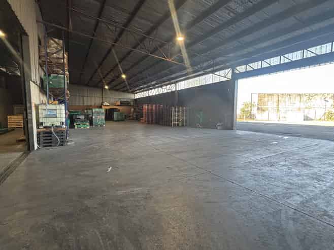 Prime industrial warehouse, yard and office