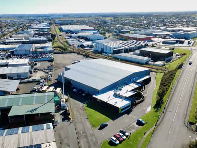 Prime industrial warehouse, yard and office
