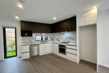 12B Massine Place, Randwick Park
