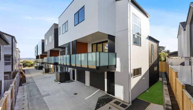 18 Richardson Road, Mount Albert