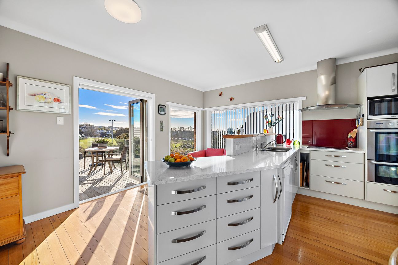 Timeless Character - Parkside Perfection - Vista 4
