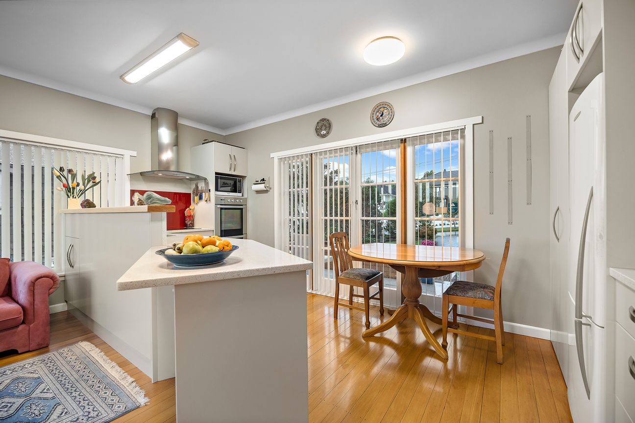 Timeless Character - Parkside Perfection - Vista 5