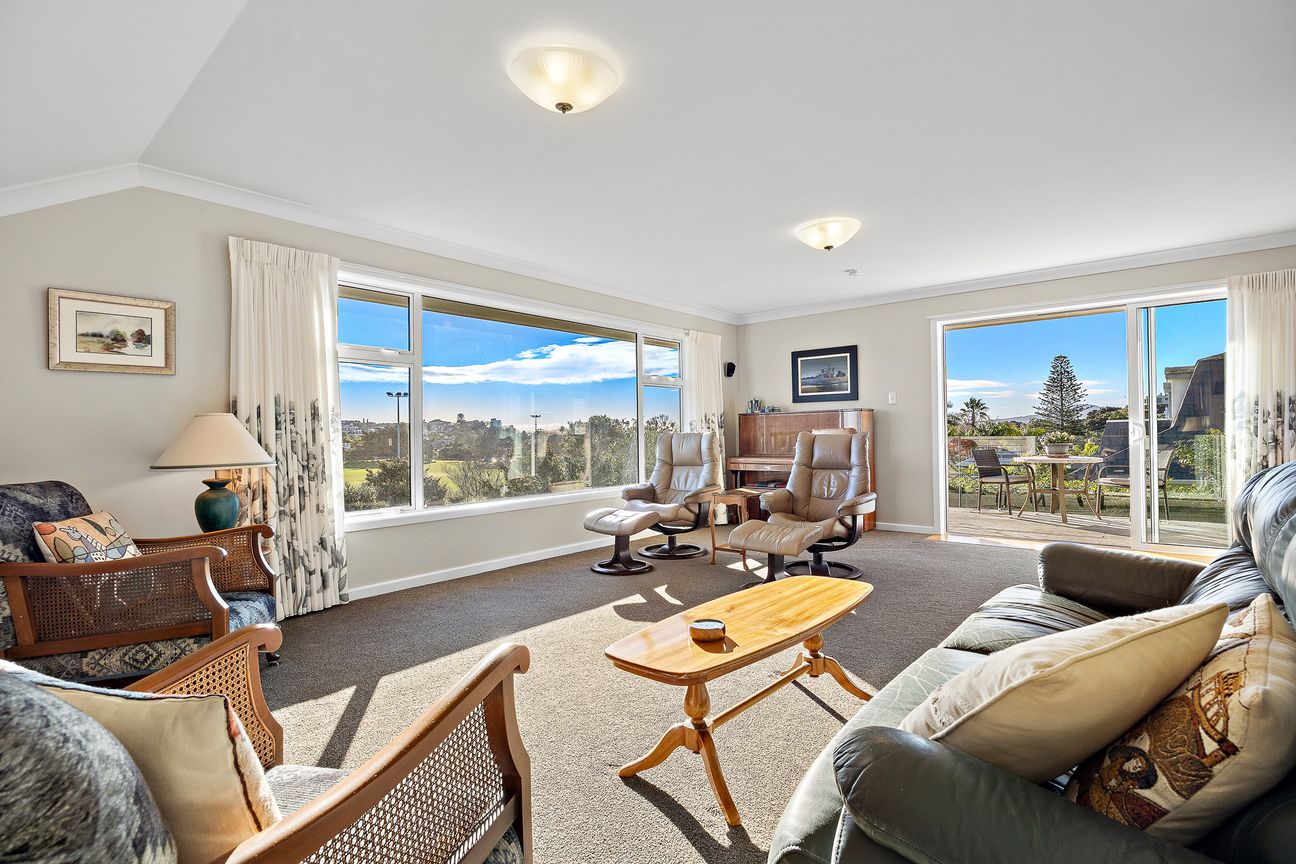 Timeless Character - Parkside Perfection - Vista 2