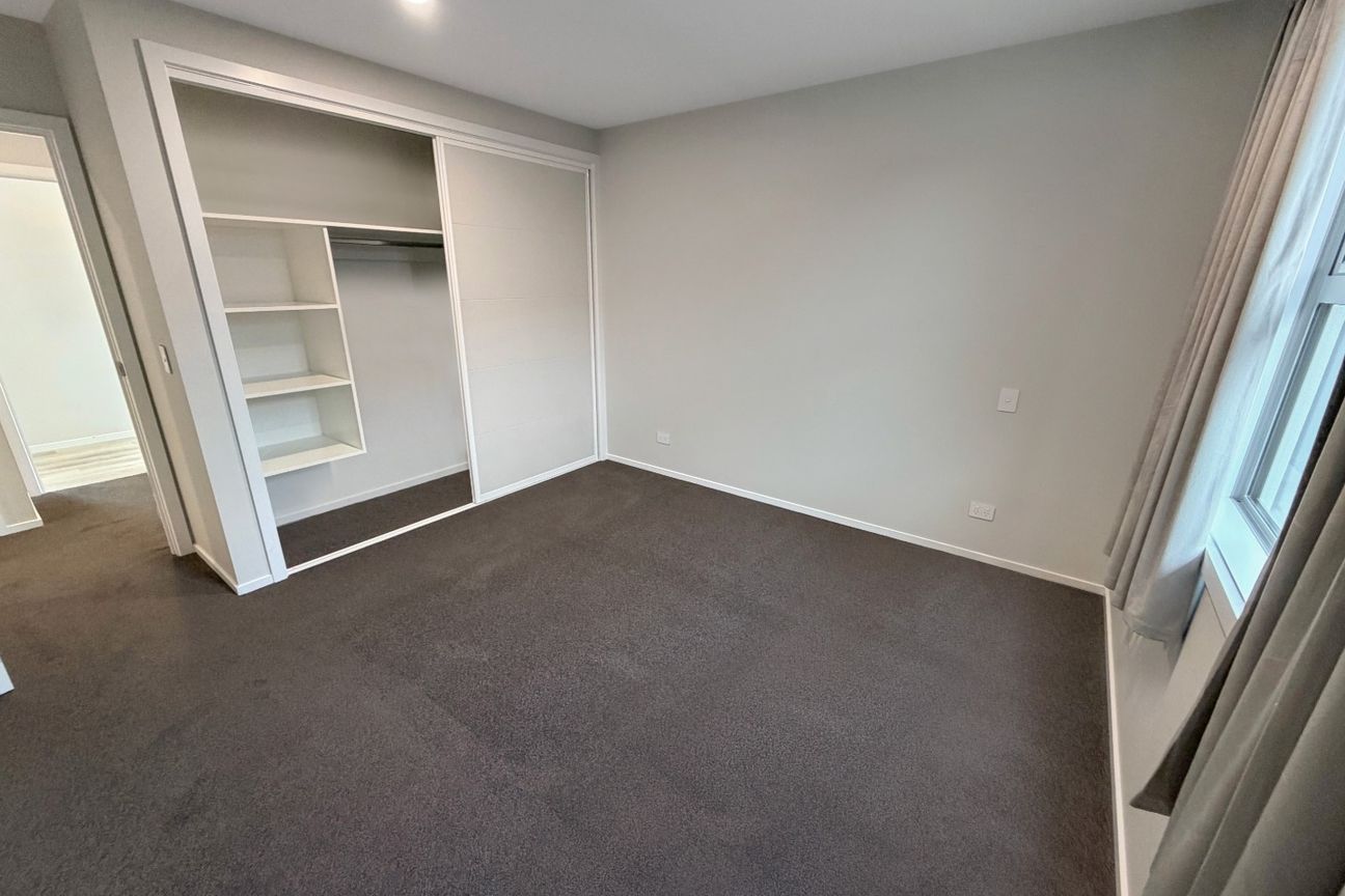 Sunny Tinwald Stunner – 3 Bedrooms, Pergola, Private & Easy-Care - Bild 5