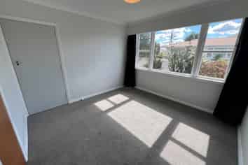 355 Botanical Road, West End