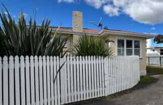 355 Botanical Road, West End