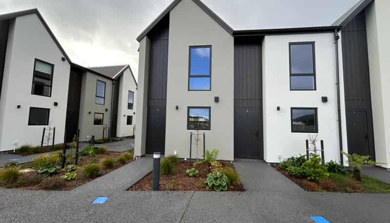 8/137 Cambridge Terrace, Epuni