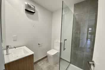 8/23 Euston Street, Riccarton