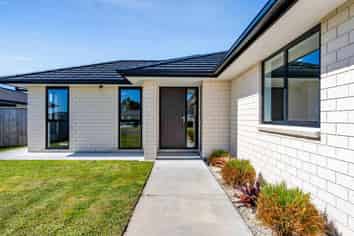 44 Aratapu Street, Waitara
