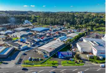 High Profile Industrial Facility with Scale and Yard