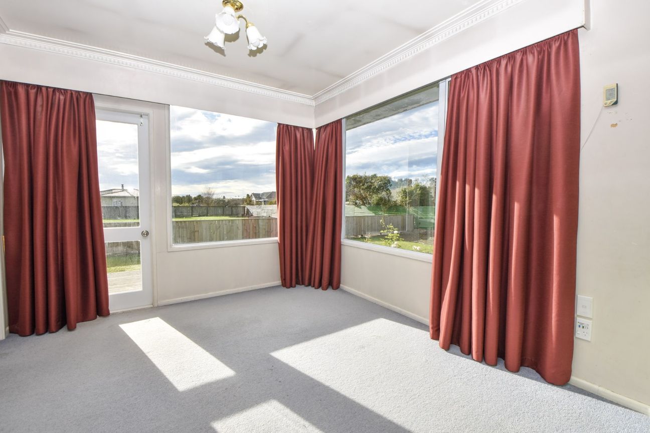 House in Masterton, Kuripuni - More