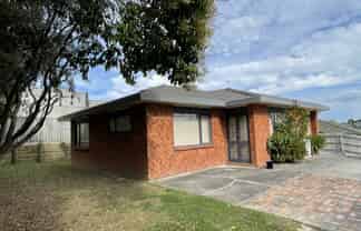 Auckland - Address withheld