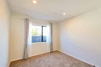 21 Murray Road, Otara