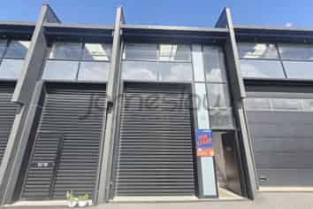 Invest/Occupy - Versatile 49㎡ Industrial Unit
