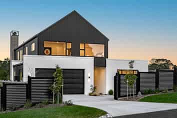 39 Elliot Street, Riverhead