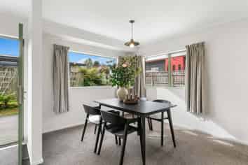 9B Ingle Avenue, WAIPAHIHI