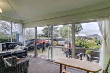1391 Coast Road, KARITANE
