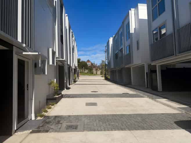 10/9 Aeroview Drive, Beach Haven