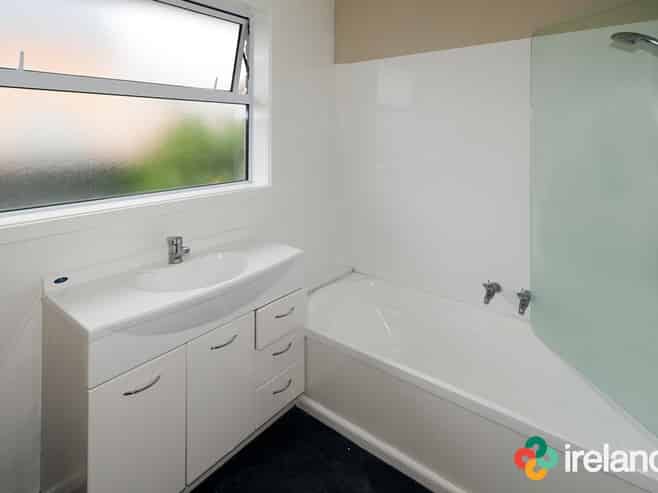 2/37 Purchas St, Saint Albans