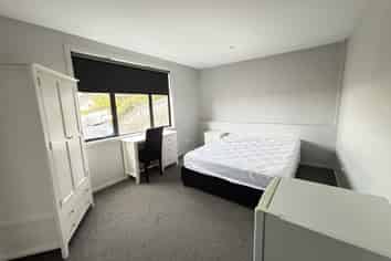 Flat A, Rm/80 Manor Place, Dunedin Central
