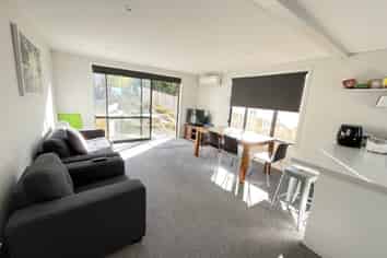 Flat A, Rm/80 Manor Place, Dunedin Central