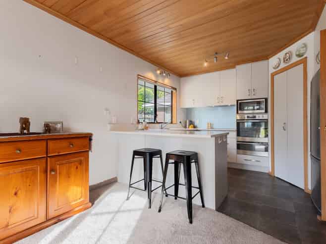 51 Park Avenue, WAIKANAE