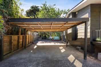 73A Ayton Drive, Totara Vale
