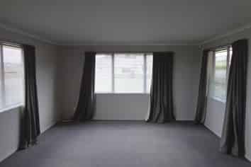 58 Farnborough Drive, Grandview Heights